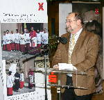 B�rgermeister Werner Hipelius lobte das Kaiser-Heinrich-Gymnasium, das sich dem Erhalt von Denkm�lern verpflichtet hat.
